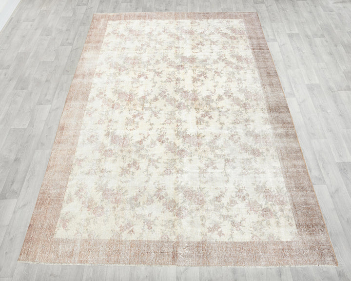 Neutral Oushak Rug 6' 7" x 9' 4" | No. VR61116