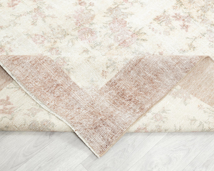 Neutral Oushak Rug 6' 7" x 9' 4" | No. VR61116