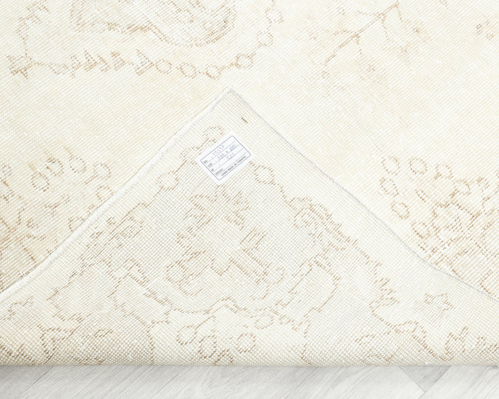 Beige Oushak Rug 5' 11" x 9' 5" | No. VR49000