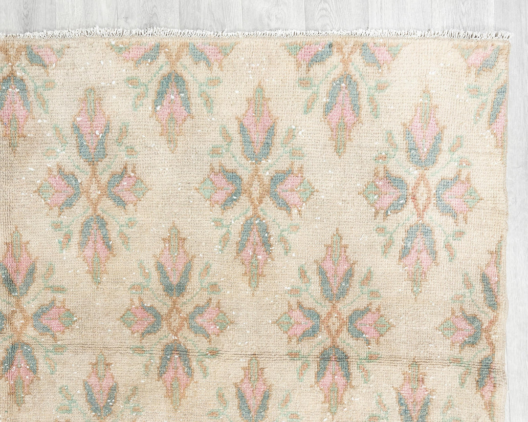 Faded Oushak Rug 6' 5" x 9' 1" | No. VR58505