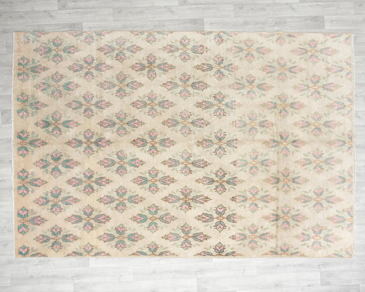 Faded Oushak Rug 6' 5" x 9' 1" | No. VR58505