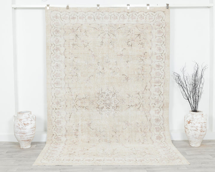 Neutral Oushak Rug 6' 7" x 9' 10" | No. VR83313