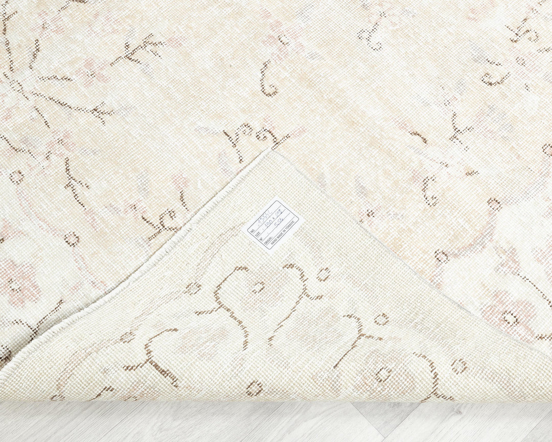 Neutral Oushak Rug 6' 7" x 9' 10" | No. VR83313