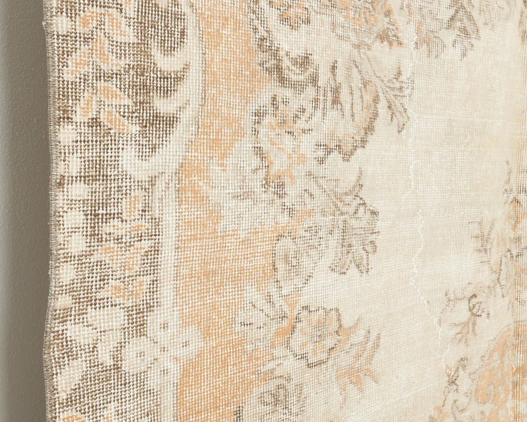 Neutral Oushak Rug 6' 4" x 10' | No. VR15432