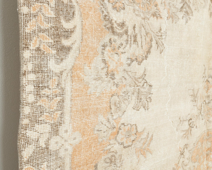 Neutral Oushak Rug 6' 4" x 10' | No. VR15432