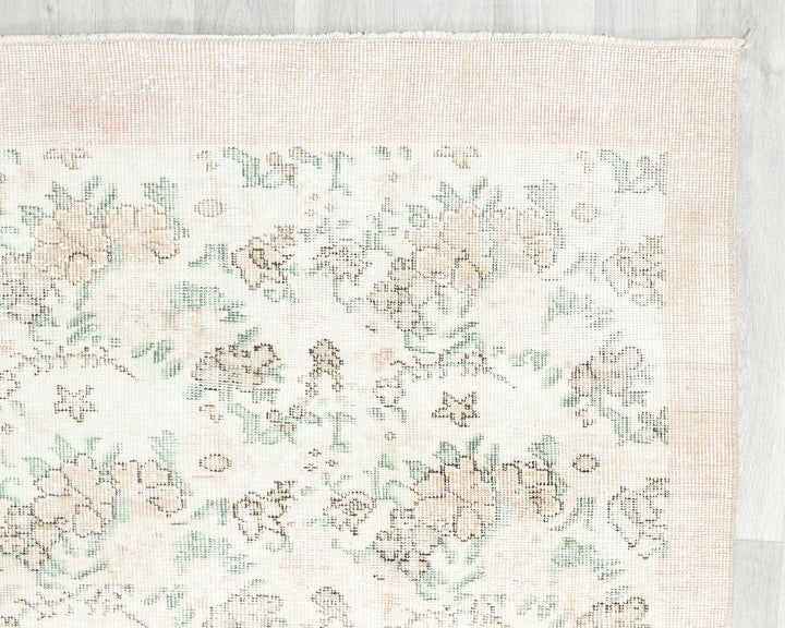 Beige Oushak Rug 6' 5" x 10' 7" | No. VR72891