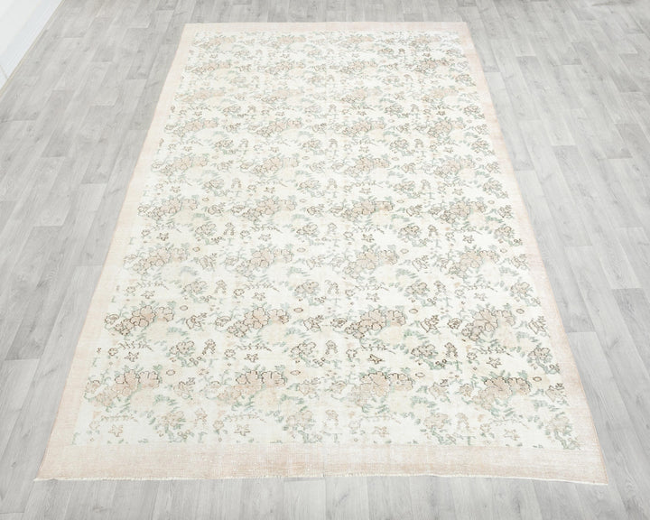 Beige Oushak Rug 6' 5" x 10' 7" | No. VR72891
