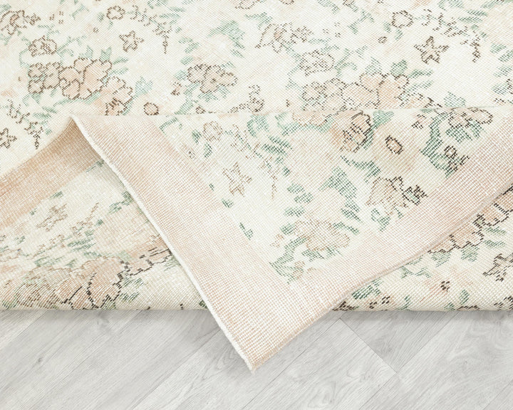 Beige Oushak Rug 6' 5" x 10' 7" | No. VR72891