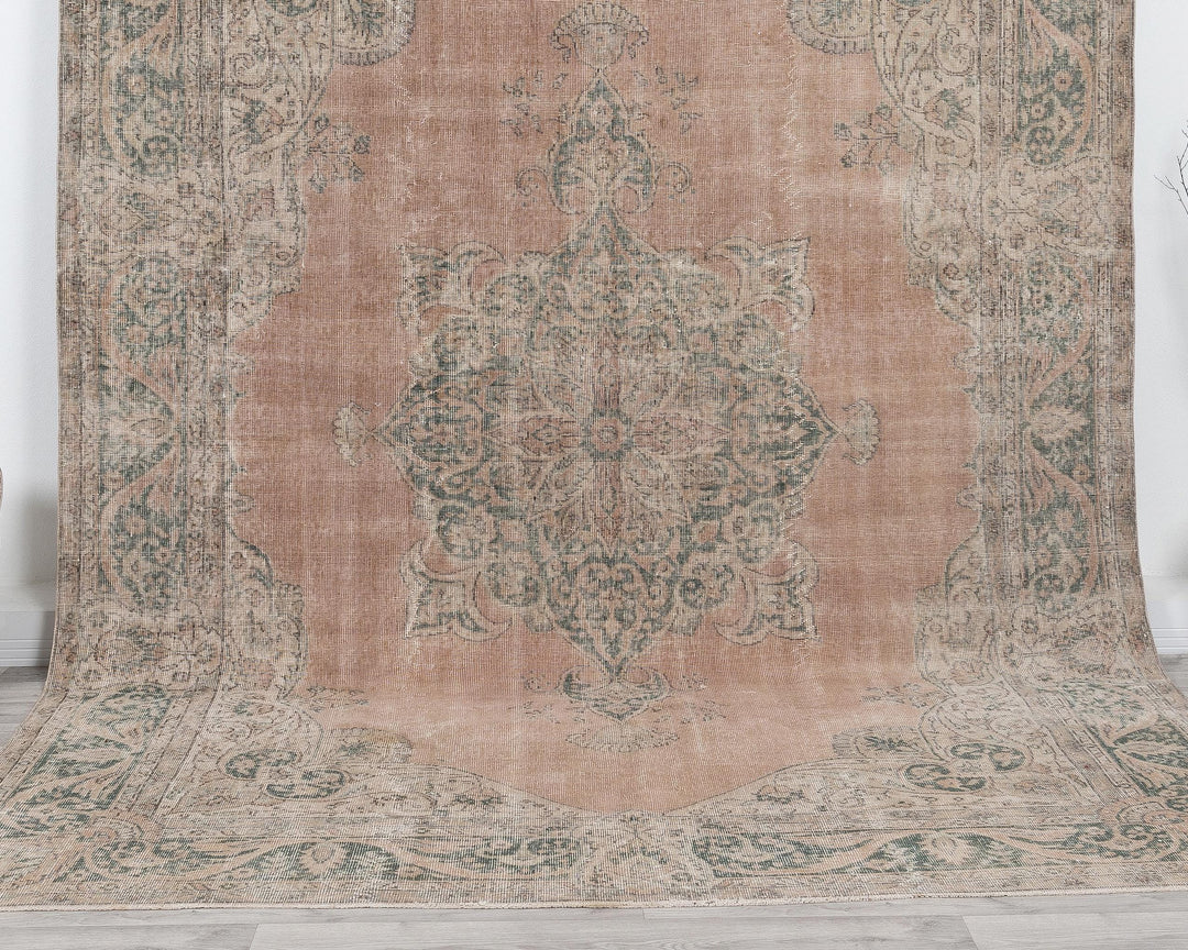 Red Oushak Rug 7' 2" x 10' | No. VR14141