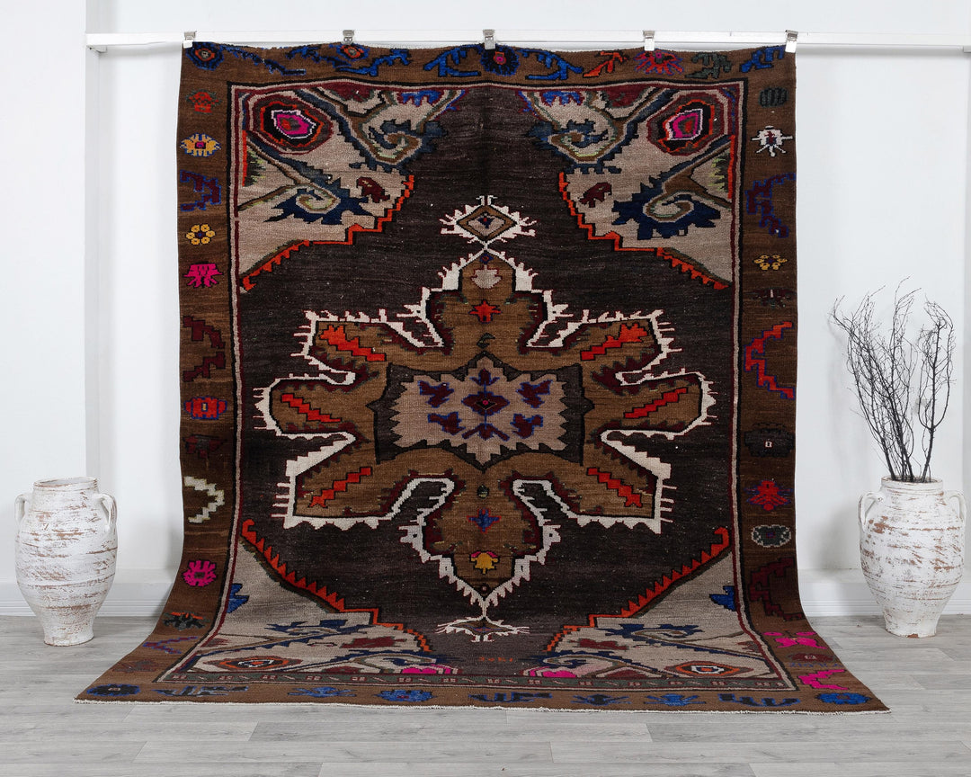 Brown Oushak Rug 6' 1" x 9' 2" | No. VR60337