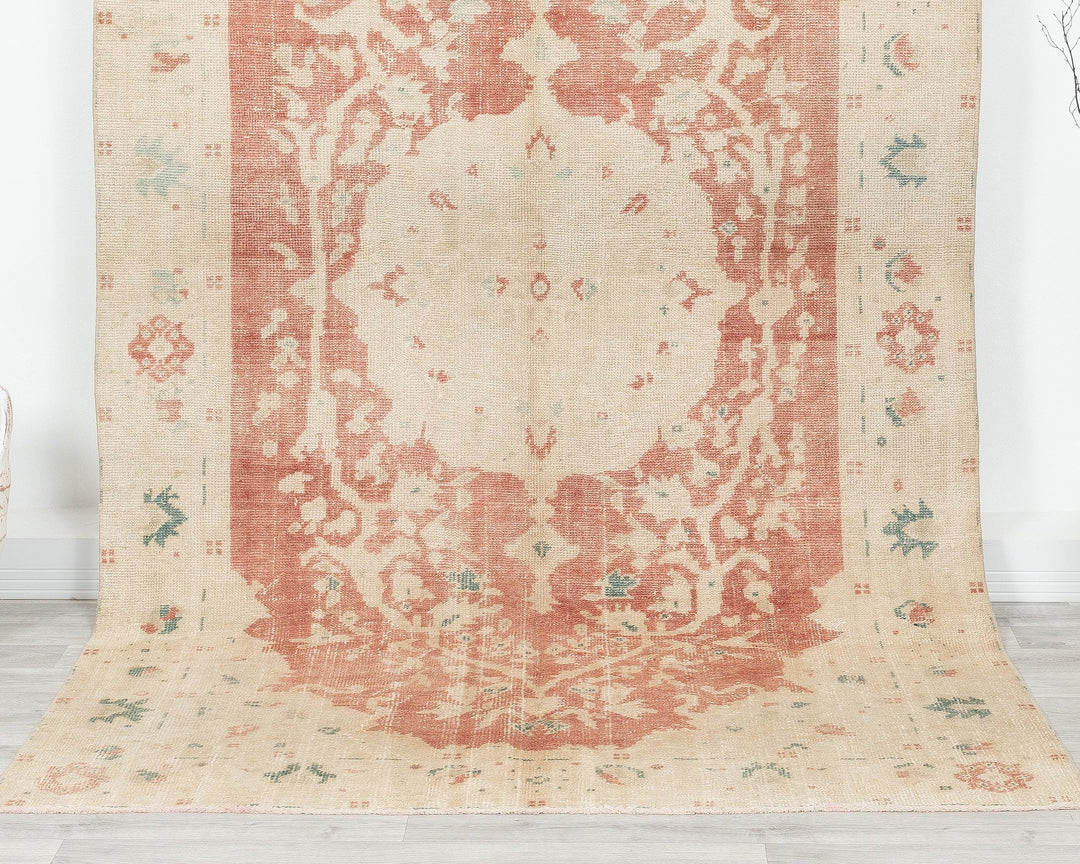 Pastel Oushak Rug 5' 3" x 9' 6" | No. VR68339