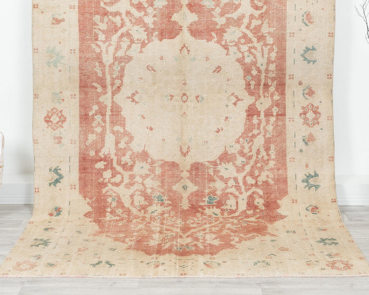 Pastel Oushak Rug 5' 3" x 9' 6" | No. VR68339