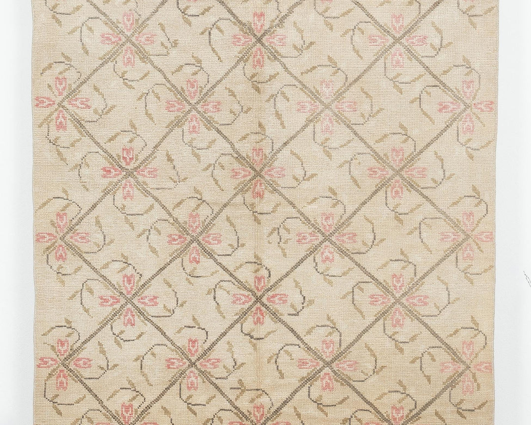 Beige Oushak Rug 4' 8" x 8' 10" | No. VR55154