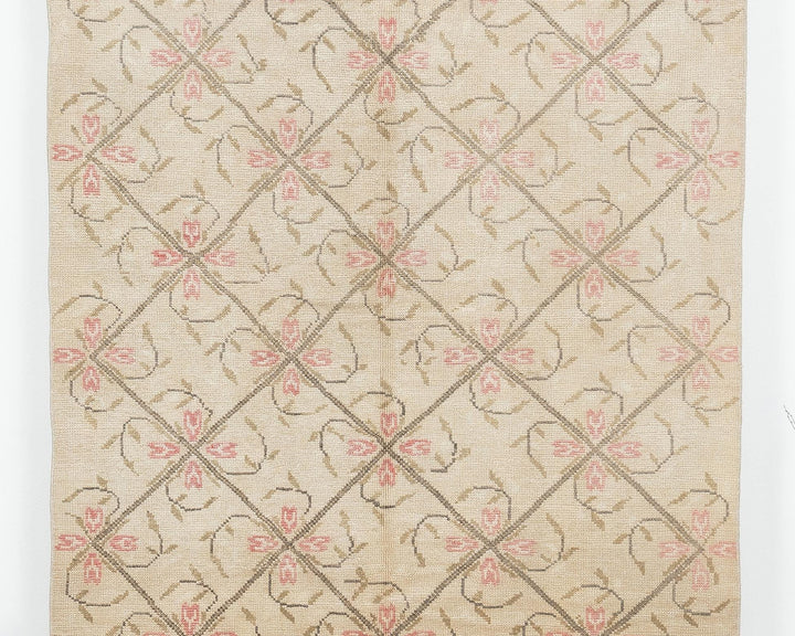 Beige Oushak Rug 4' 8" x 8' 10" | No. VR55154