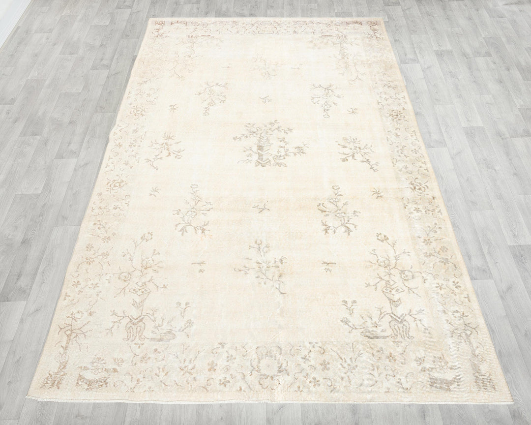 Beige Oushak Rug 10' 6" x 6' 9" | No. VR30984