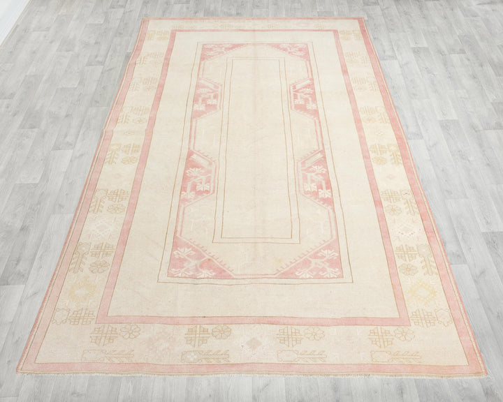 Neutral Oushak Rug 6' 6" x 10' 2" | No. VR71709