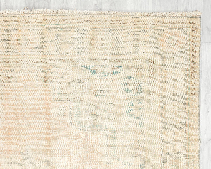 Faded Oushak Rug 9' 8" x 6' 1" | No. VR33254