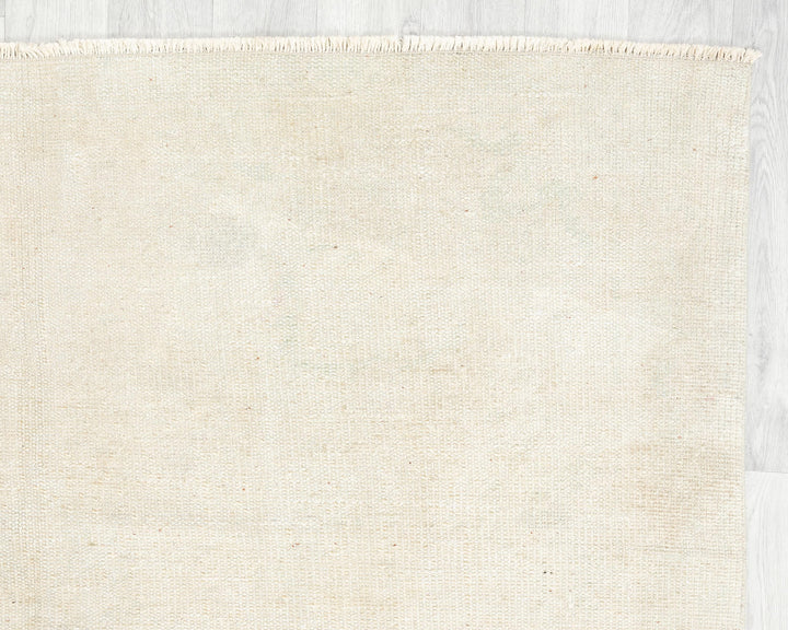 Beige Oushak Rug 9' x 6' 3" | No. VR62530
