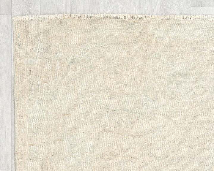 Beige Oushak Rug 9' x 6' 3" | No. VR62530