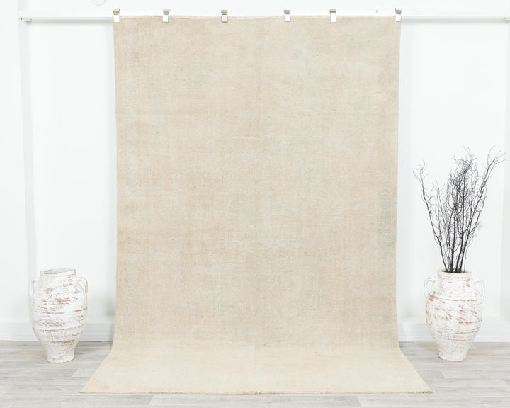 Beige Oushak Rug 9' x 6' 3" | No. VR62530