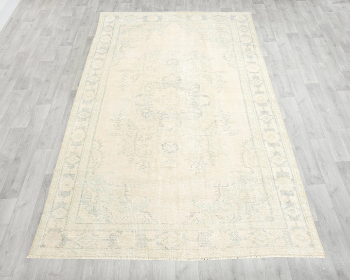 Beige Oushak Rug 5' 11" x 9' 4" | No. VR18386