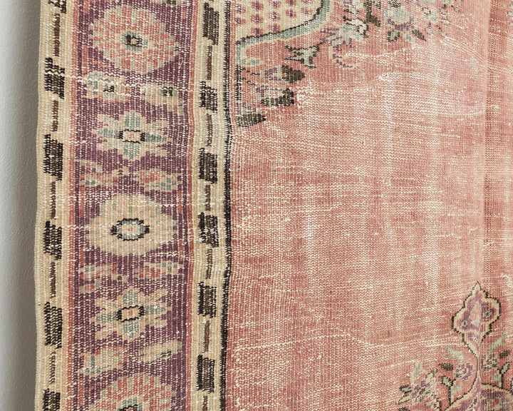 Faded Oushak Rug 5' 6" x 8' 4" | No. VR18486