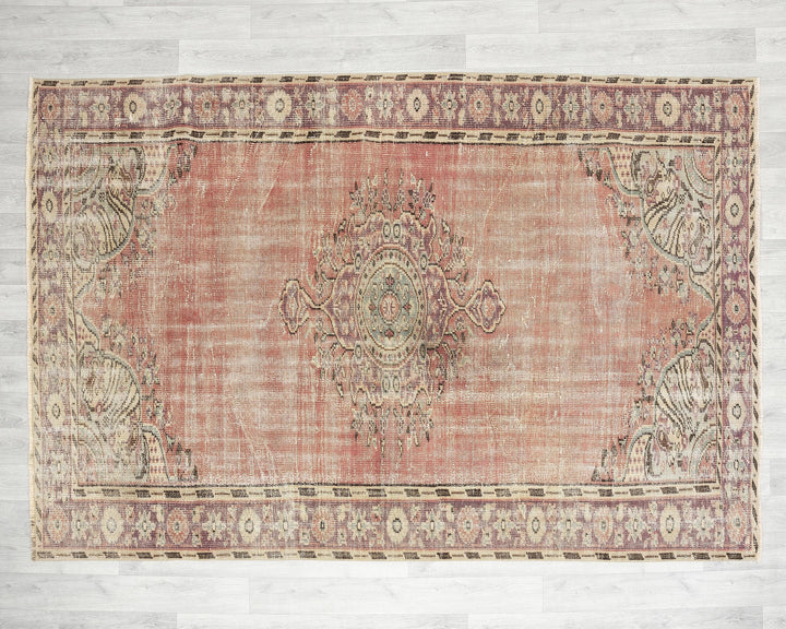 Faded Oushak Rug 5' 6" x 8' 4" | No. VR18486