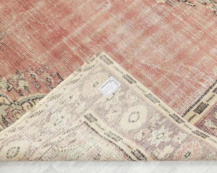 Faded Oushak Rug 5' 6" x 8' 4" | No. VR18486