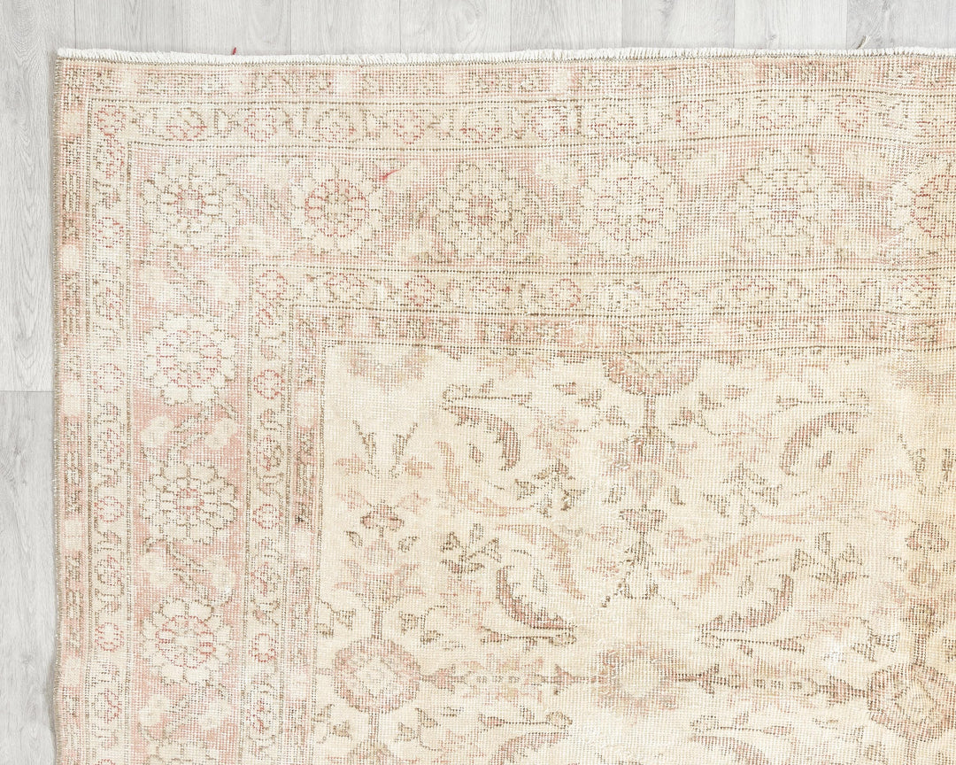 Beige Oushak Rug 6' 9" x 9' 11" | No. VR57520