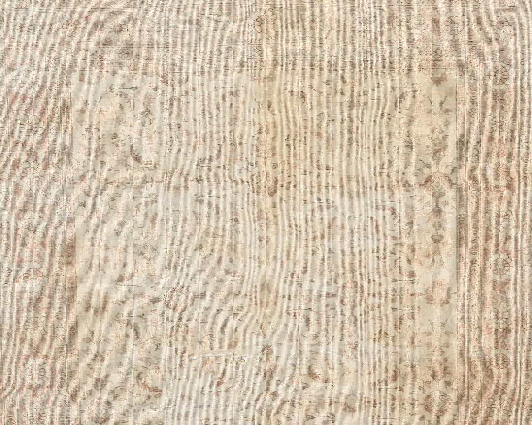 Beige Oushak Rug 6' 9" x 9' 11" | No. VR57520