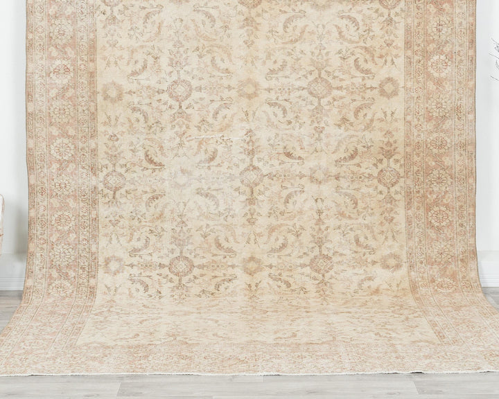 Beige Oushak Rug 6' 9" x 9' 11" | No. VR57520