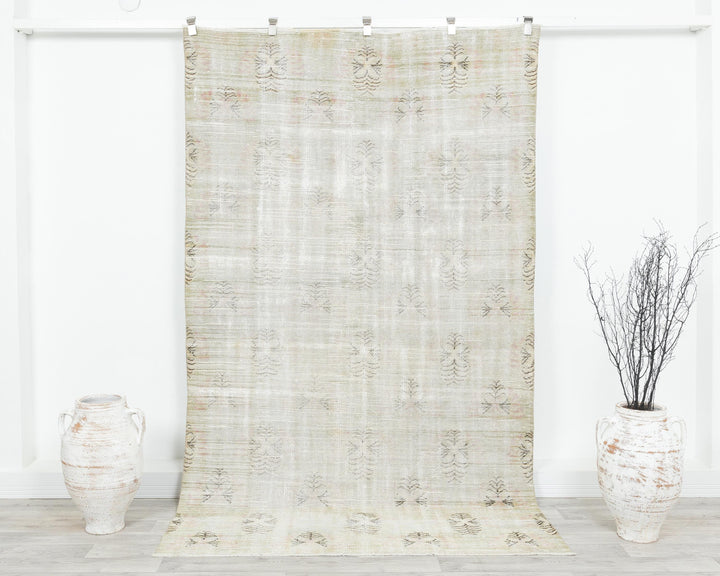 Neutral Oushak Rug 5' x 8' 4" | No. VR25804