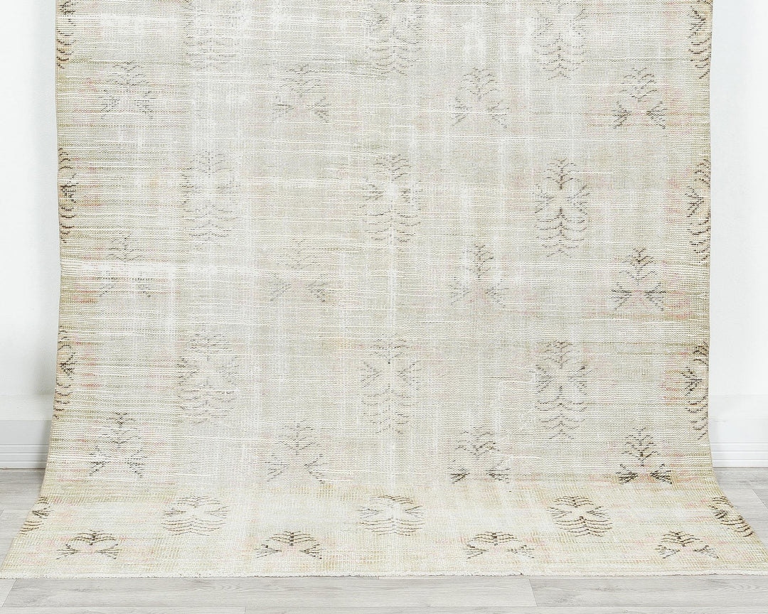 Neutral Oushak Rug 5' x 8' 4" | No. VR25804