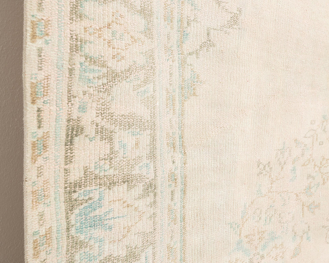Beige Oushak Rug 5' 7" x 9' 5" | No. VR17412