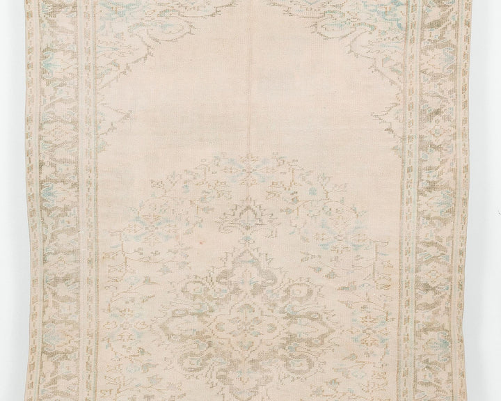 Beige Oushak Rug 5' 7" x 9' 5" | No. VR17412