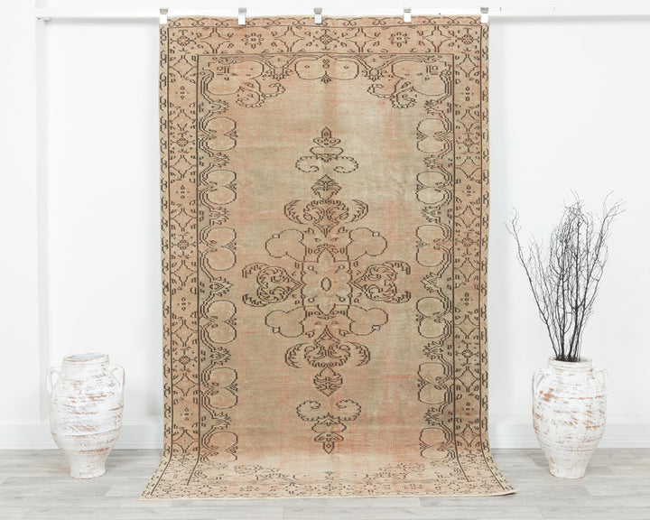Neutral Oushak Rug 8' 4" x 5' | No. VR19982