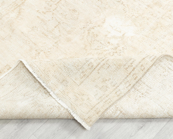Beige Oushak Rug 4' 11" x 8' 1" | No. VR20163