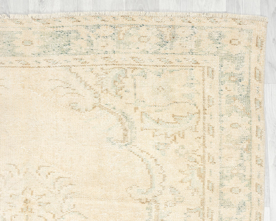 Faded Oushak Rug 5' 7" x 10' 1" | No. VR71772