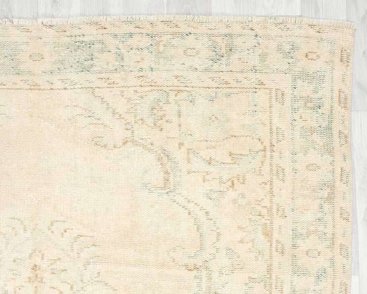Faded Oushak Rug 5' 7" x 10' 1" | No. VR71772