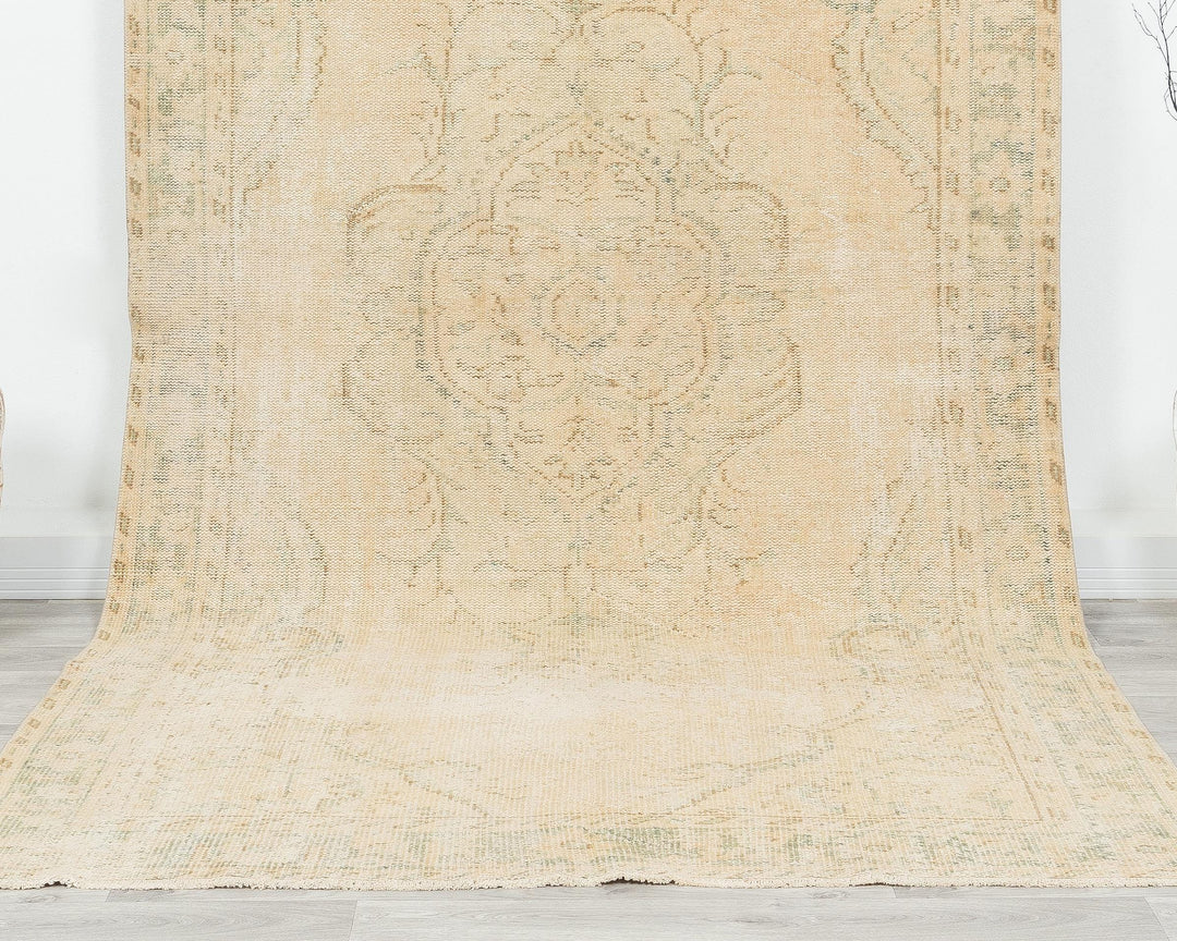 Faded Oushak Rug 5' 7" x 10' 1" | No. VR71772