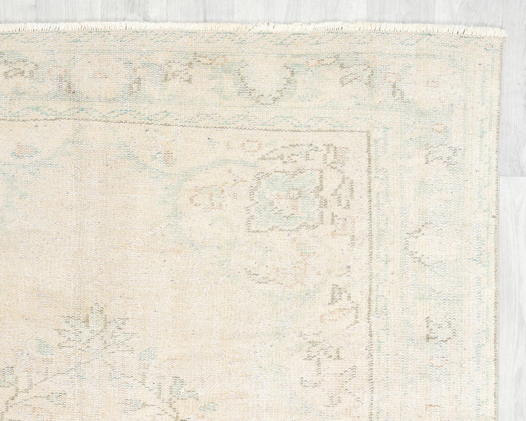 Beige Oushak Rug 5' 1" x 8' 11" | No. VR69662