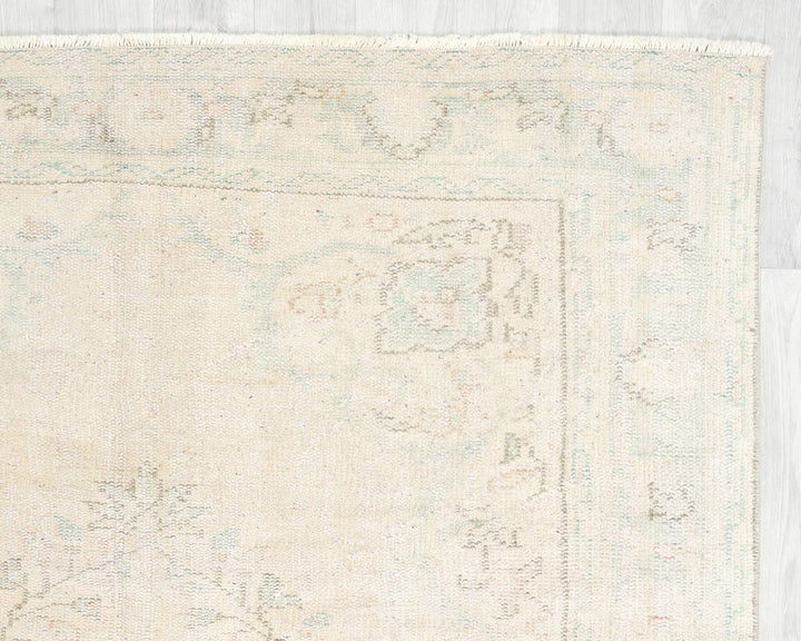 Beige Oushak Rug 5' 1" x 8' 11" | No. VR69662