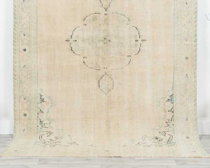 Oushak Rug 5' 4" x 8' 4" | No. VR36894