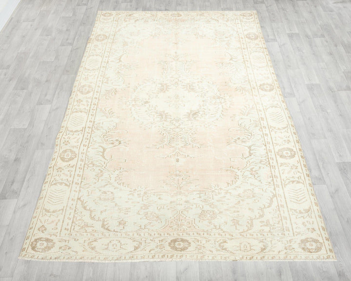 Beige Oushak Rug 5' 8" x 9' 6" | No. VR29088