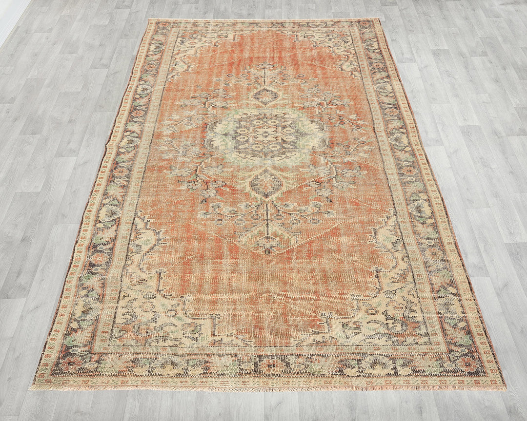 Oushak Rug 5' 5" x 8' 6" | No. VR99733