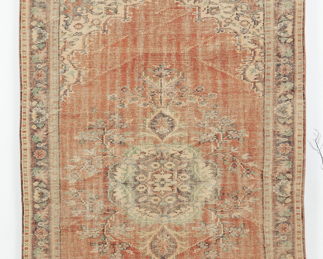 Oushak Rug 5' 5" x 8' 6" | No. VR99733