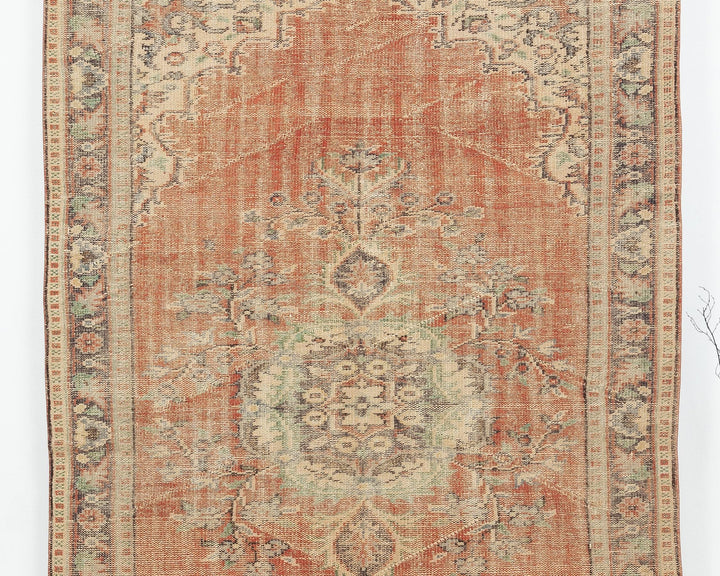 Oushak Rug 5' 5" x 8' 6" | No. VR99733
