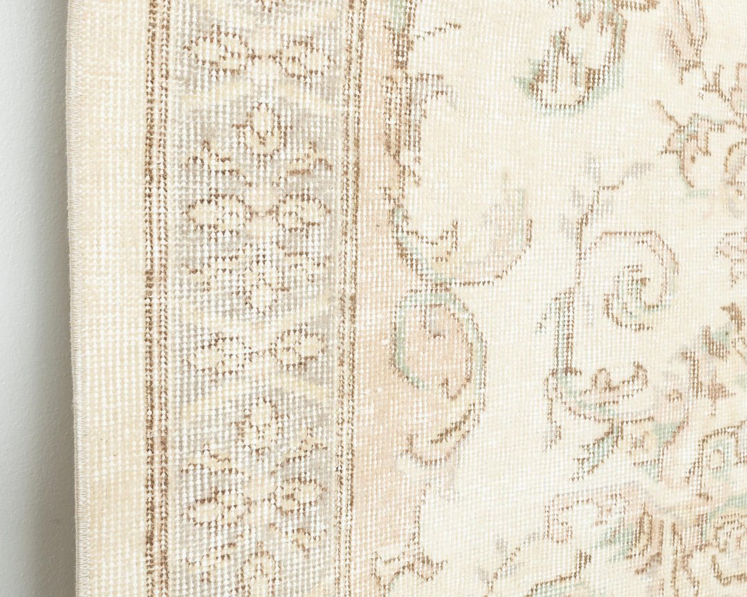 Faded Oushak Rug 8' 11" x 5' 3" | No. VR96294