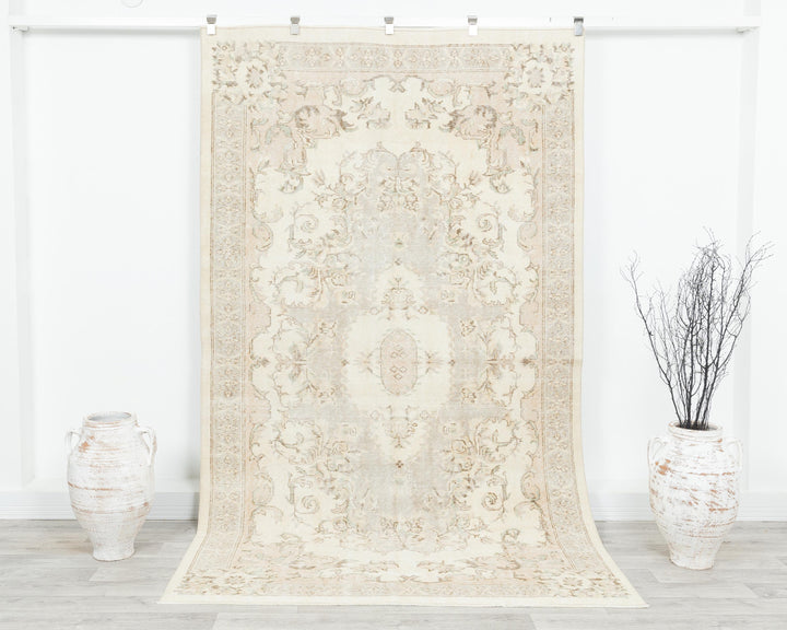 Faded Oushak Rug 8' 11" x 5' 3" | No. VR96294