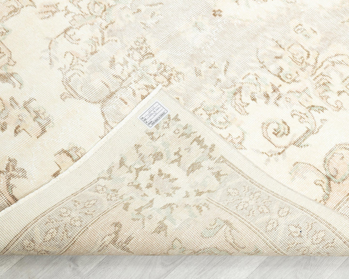 Faded Oushak Rug 8' 11" x 5' 3" | No. VR96294